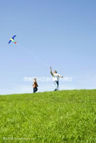 孕晚期糾正胎位，對(duì)照正確的膝胸臥位圖片是關(guān)鍵